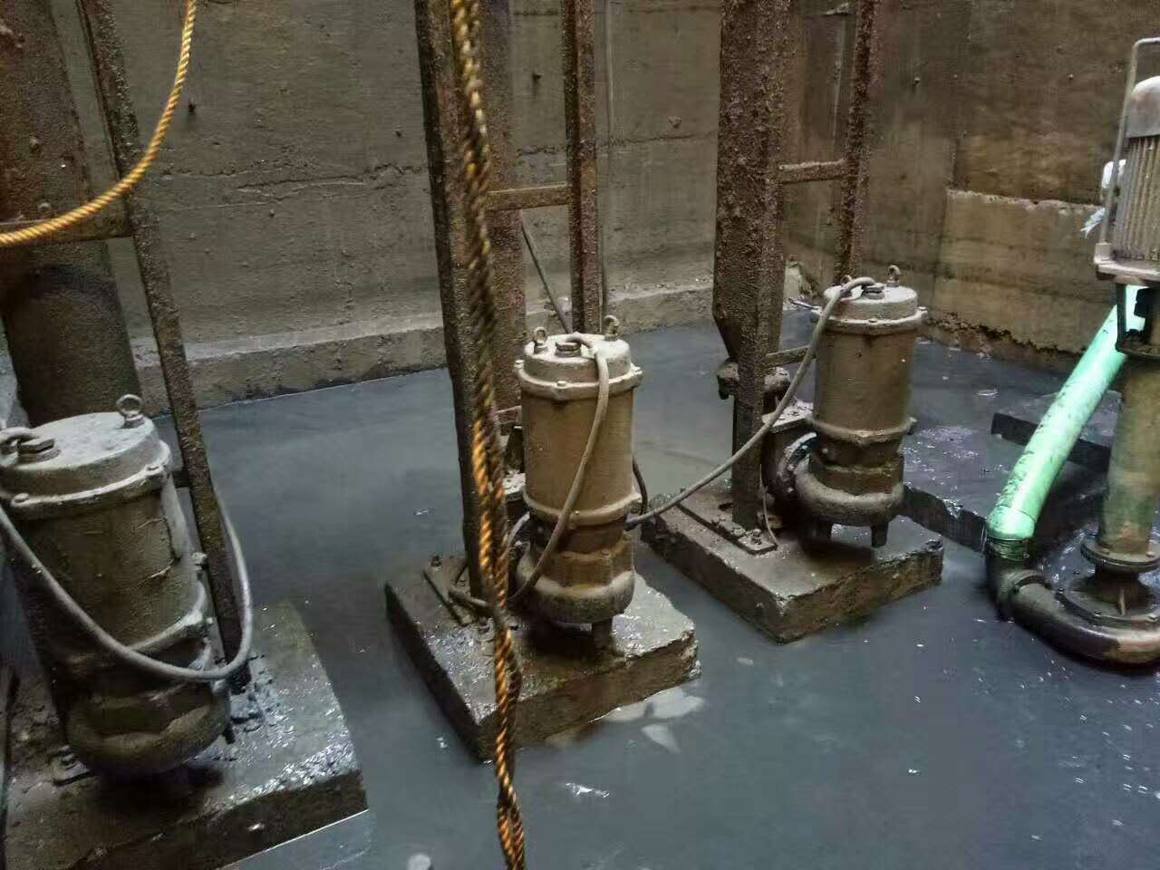 七台河污水池清理